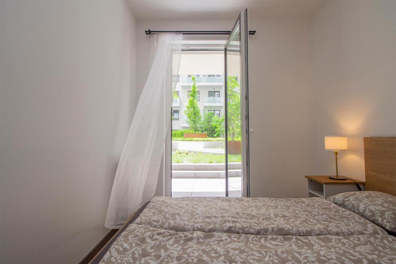 Corvin Modern Two Bedroom Apartment Free Parking 부다페스트 외부 사진