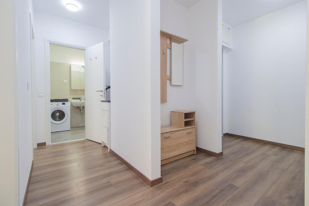 Corvin Modern Two Bedroom Apartment Free Parking 부다페스트 외부 사진